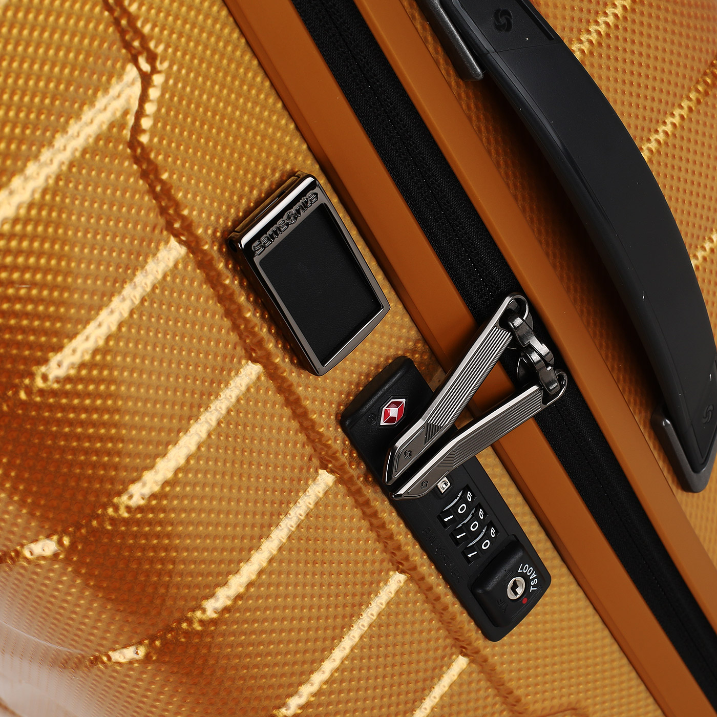 Чемодан средний M  с кодовым замком Samsonite Proxis