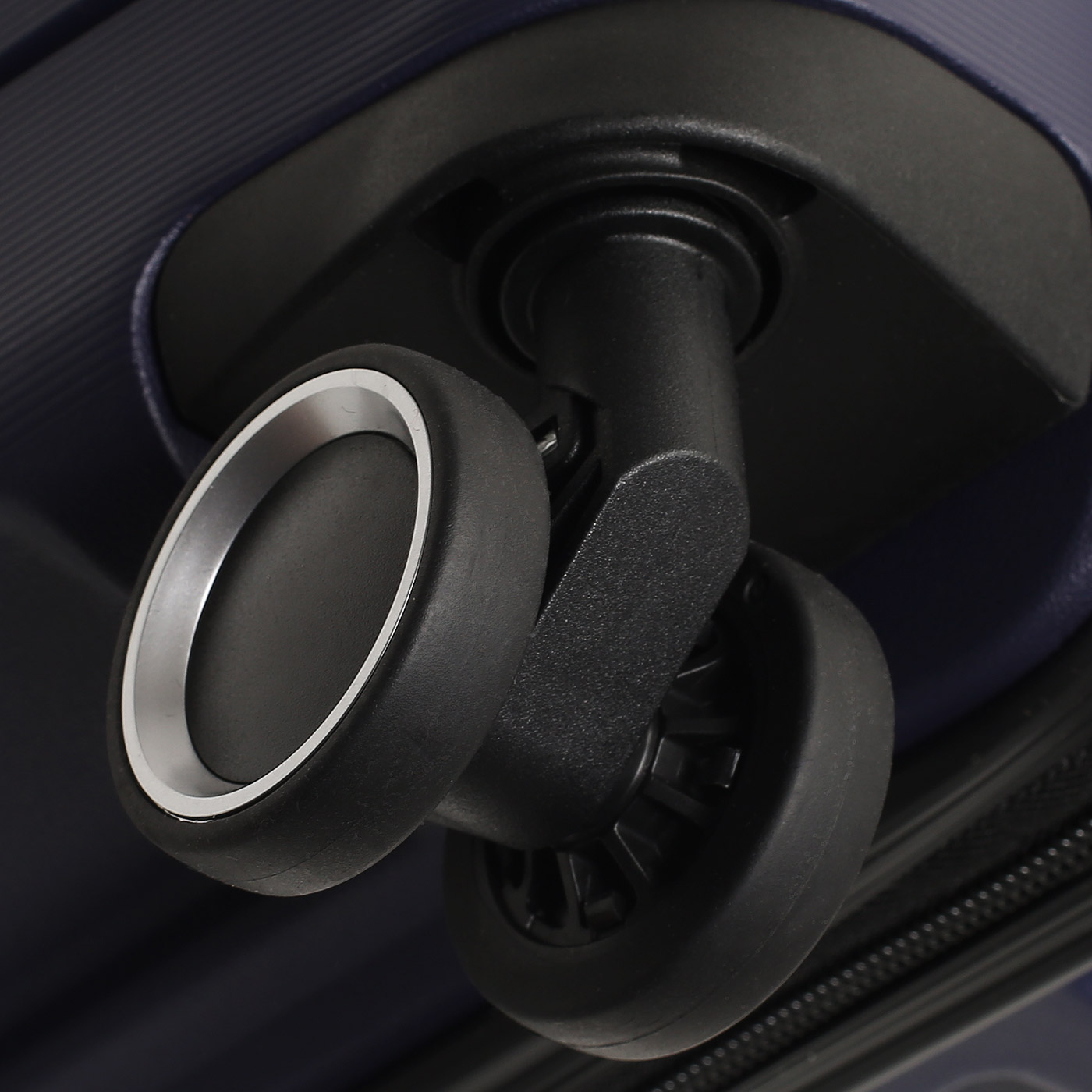 Чемодан маленький S из полипропилена Sun Voyage Elite