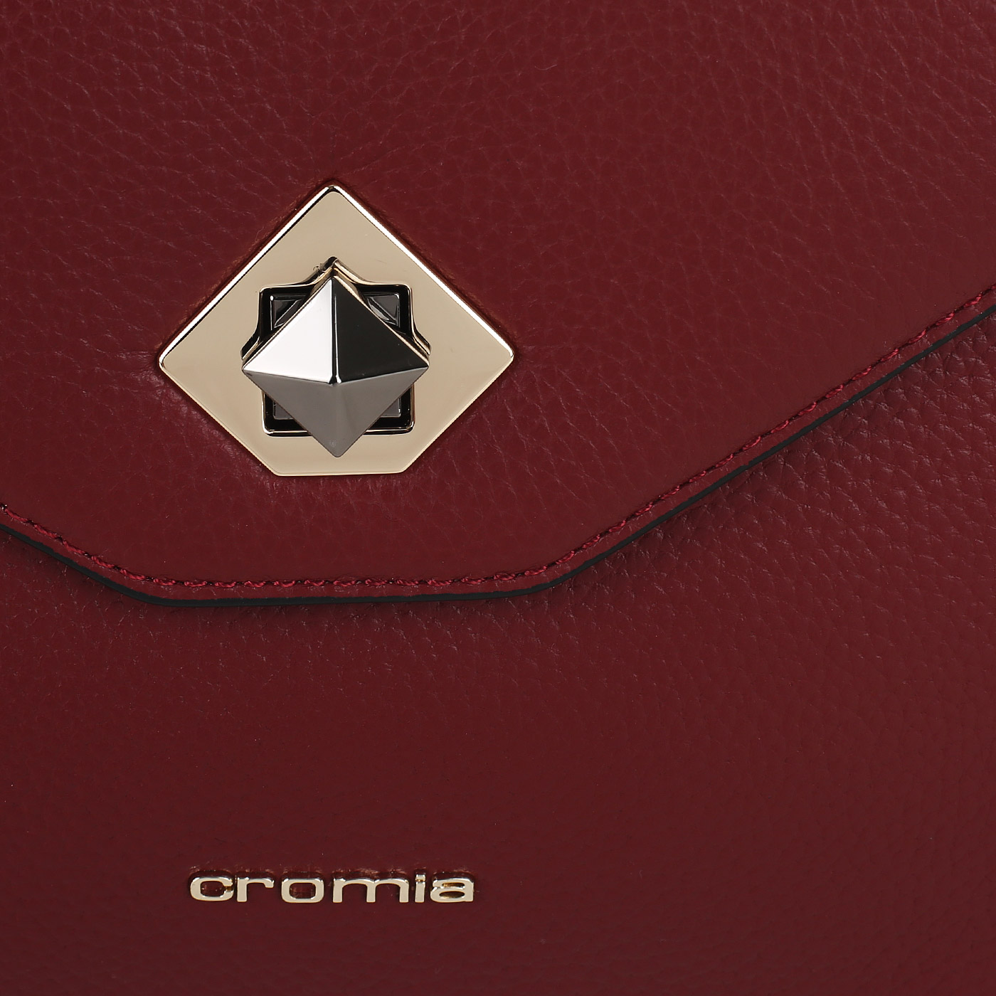 Зернистая сумка с цепочкой Cromia Mina