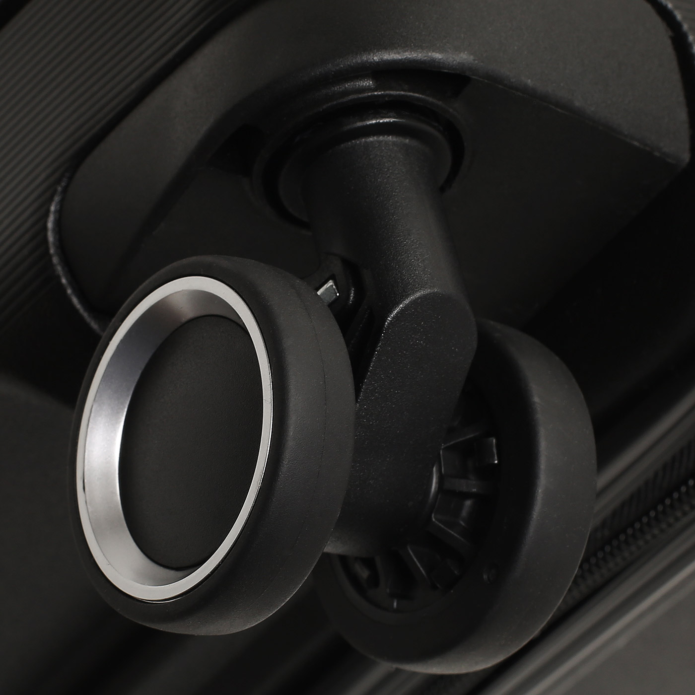 Чемодан маленький S из полипропилена Sun Voyage Elite