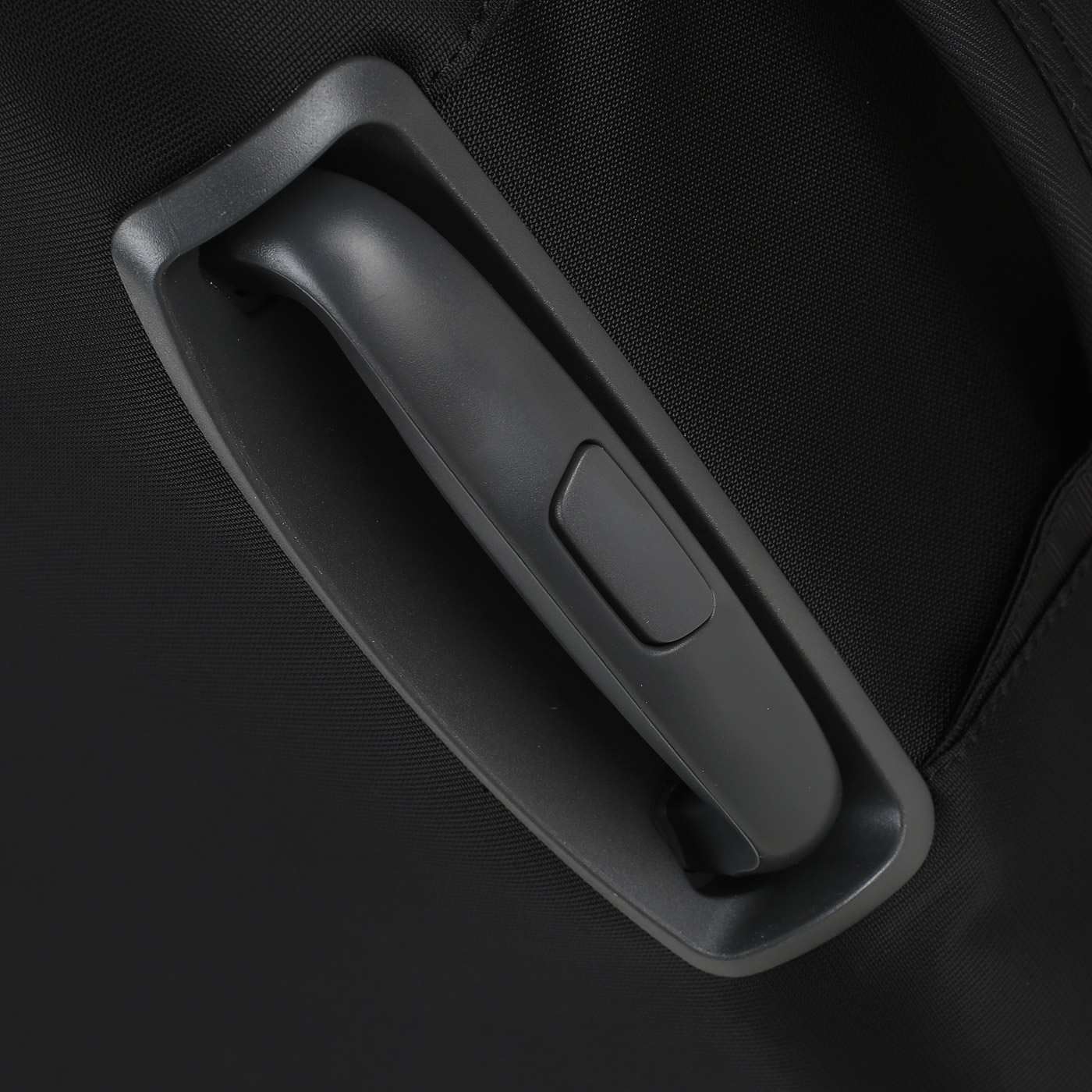 Чемодан большой L тканевый с кодовым замком American Tourister Herolite