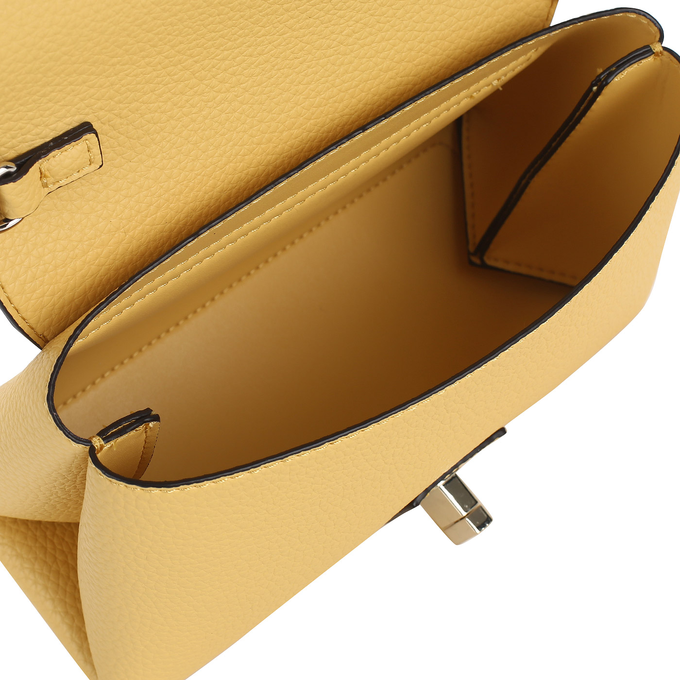 Сумочка с откидным клапаном Guess Uptown Chic